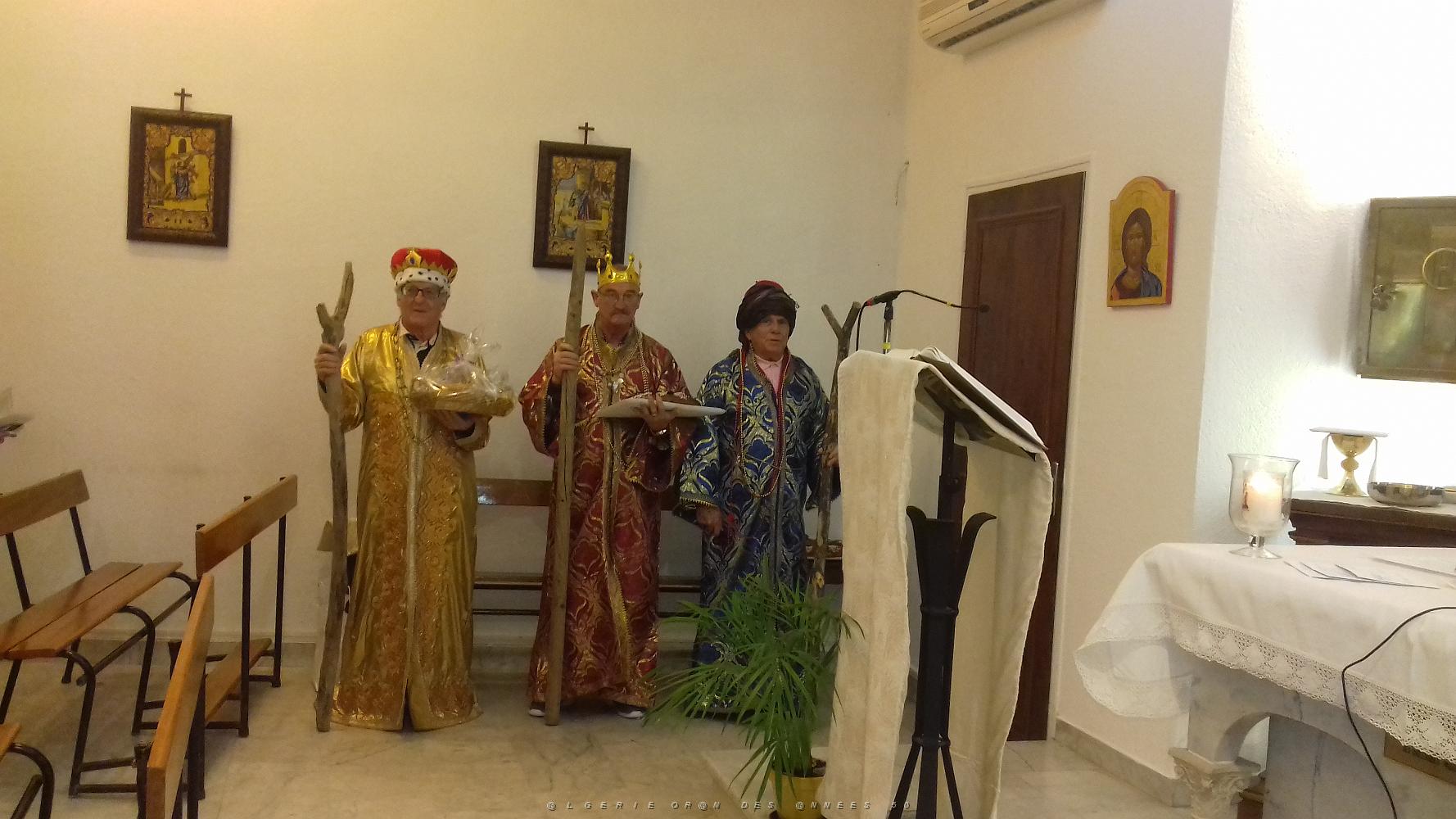 2017 01 NIMES LES ROIS MAGES AU SANCTUAIRE DE SANTA CRUZ (2).jpg